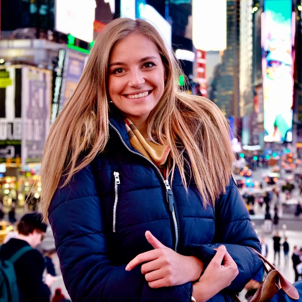 Meet your Posher, Liza